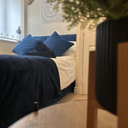 2 Bdr City Centre Apartment With Parking Cardiff Zewnętrze zdjęcie