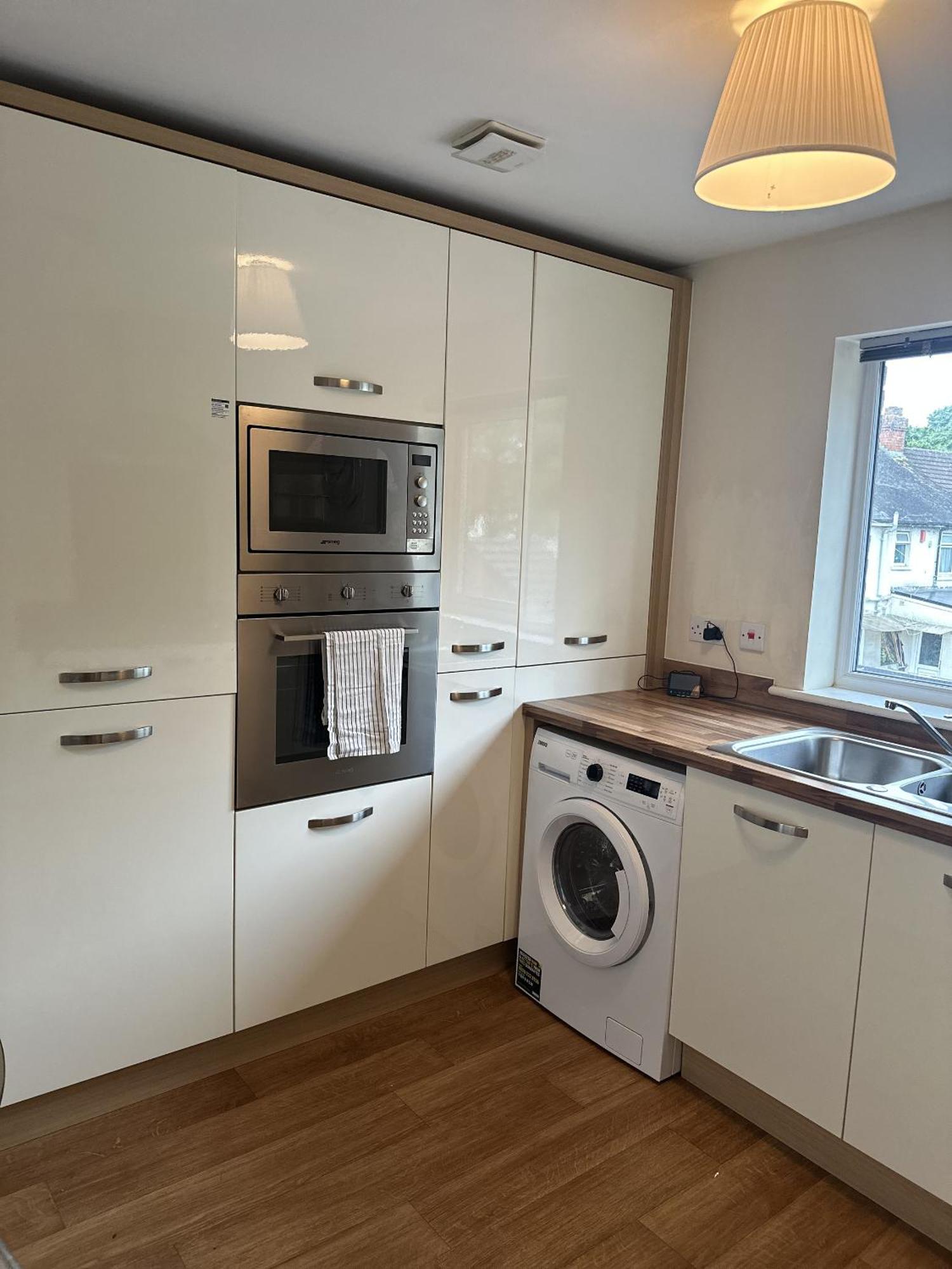 2 Bdr City Centre Apartment With Parking Cardiff Zewnętrze zdjęcie
