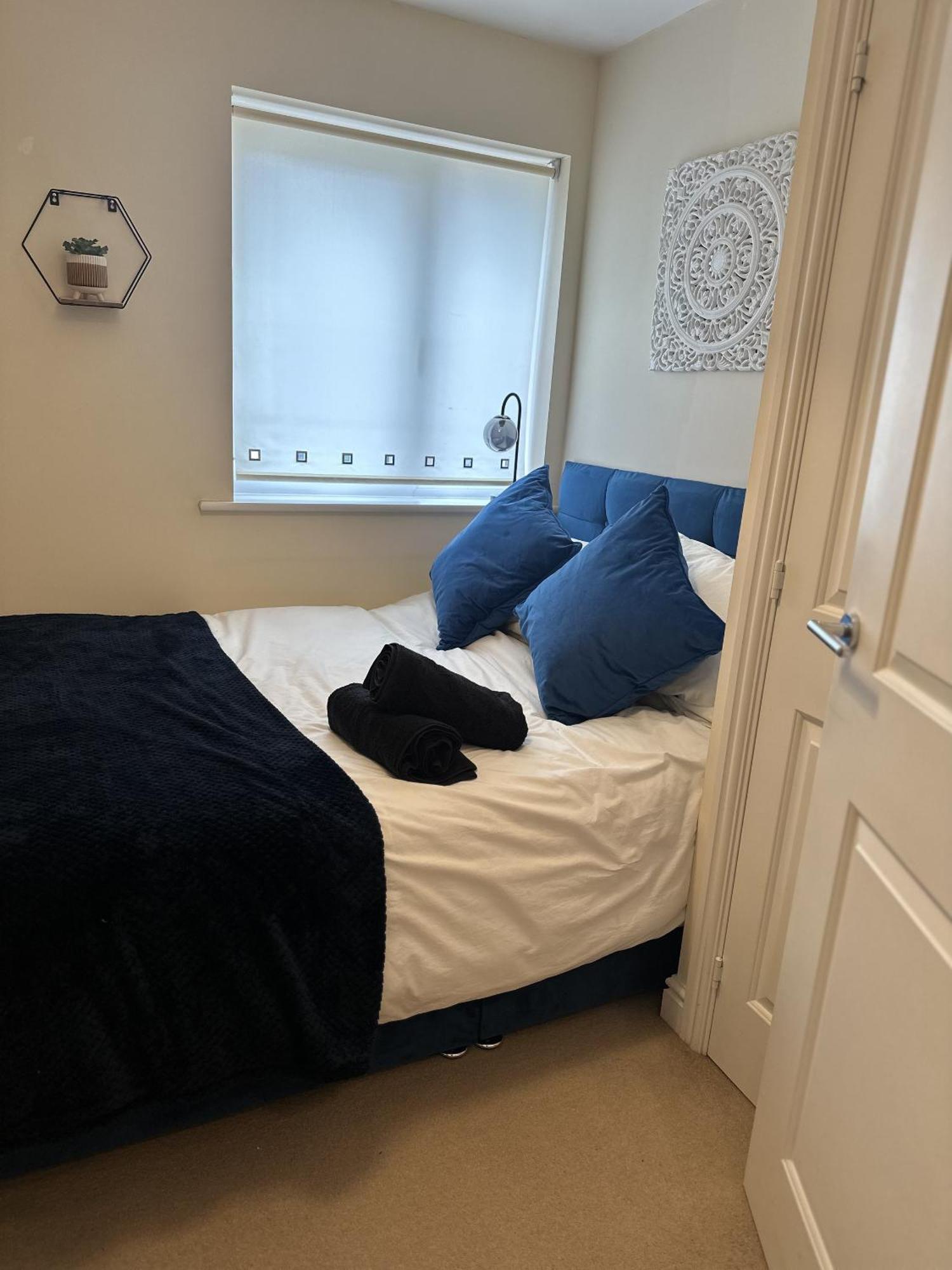 2 Bdr City Centre Apartment With Parking Cardiff Zewnętrze zdjęcie