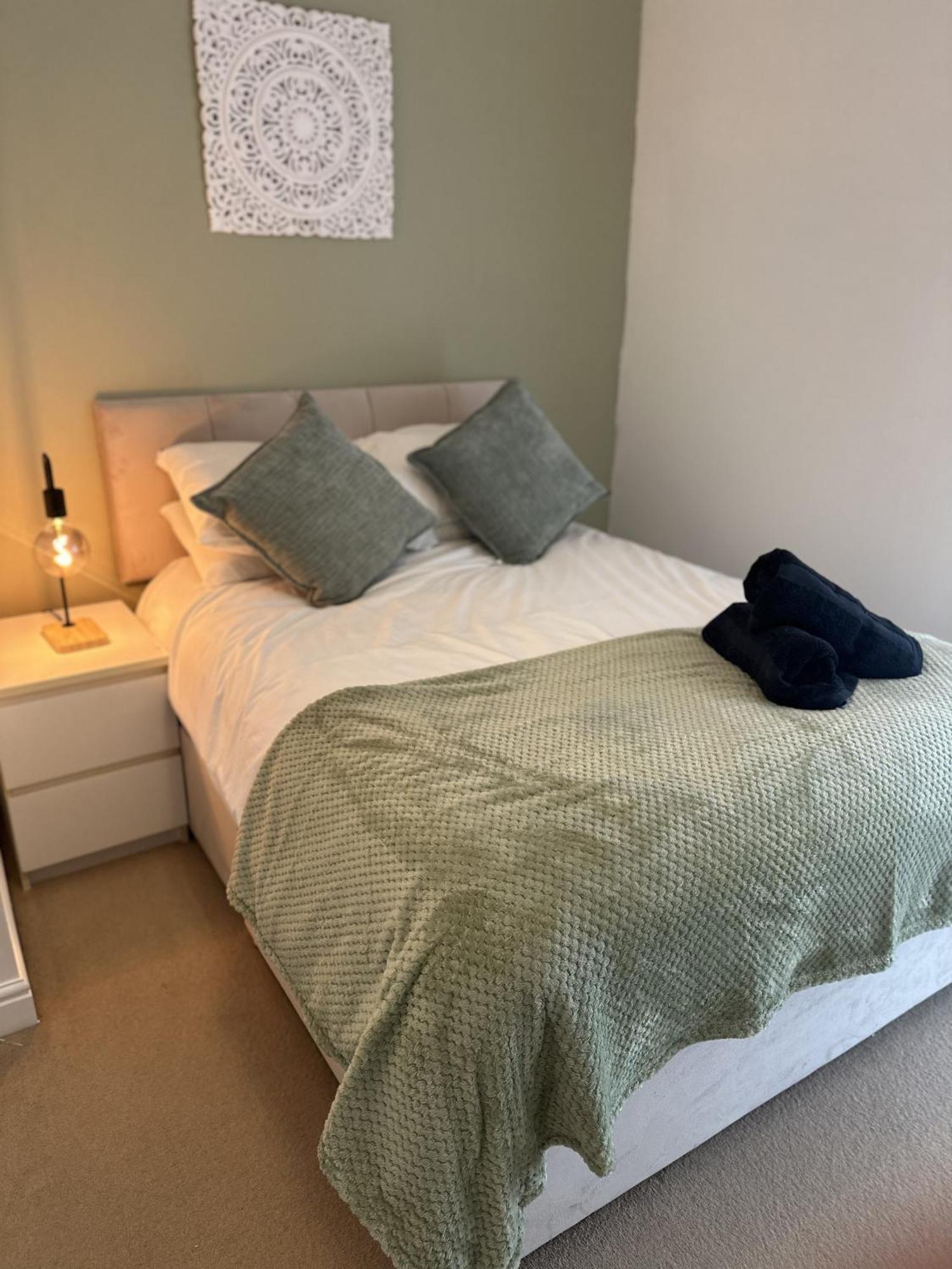 2 Bdr City Centre Apartment With Parking Cardiff Zewnętrze zdjęcie